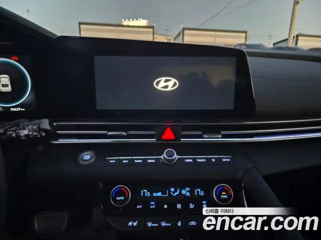 Hyundai Avante CN7 — Фото автомобиля 4