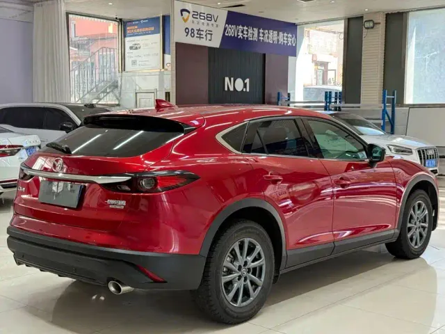 Mazda CX-4 — Фото автомобиля 4