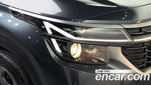 Kia Seltos — Фото автомобиля 7