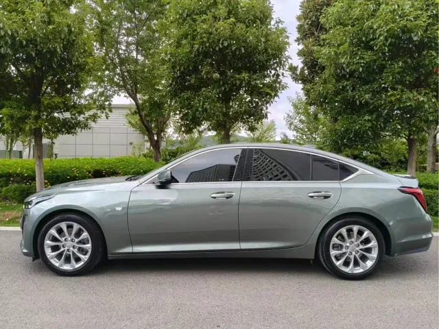 Cadillac CT5 — Фото автомобиля 3