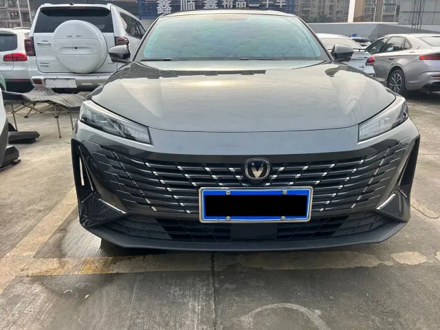 Changan Eado — Фото автомобиля 2