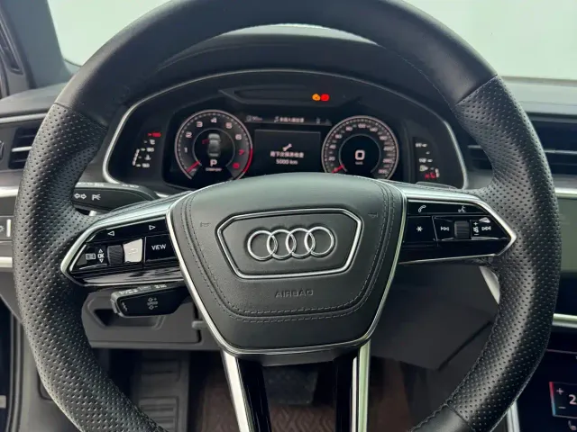 Audi A6L — Фото автомобиля 10