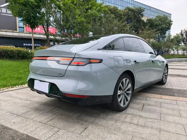 Leapmotor C01 — Фото автомобиля 9