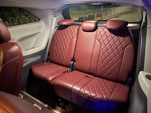 Toyota Sienna — Фото автомобиля 7