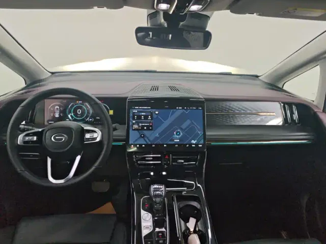 GAC Trumpchi M8 — Фото автомобиля 12