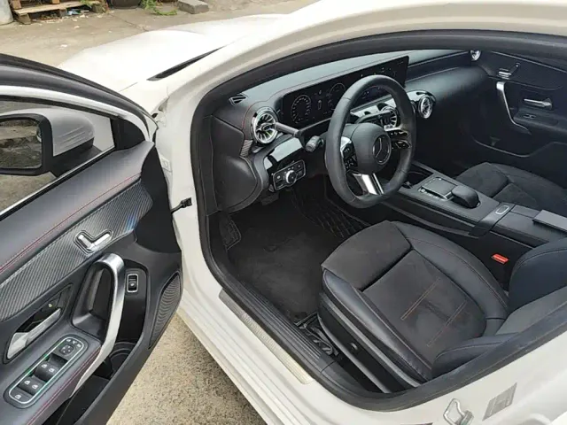 Mercedes-Benz A-Class — Фото автомобиля 15