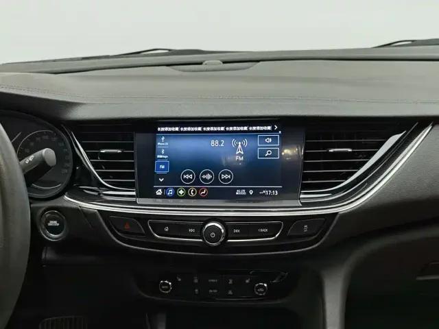 Buick Regal — Фото автомобиля 12
