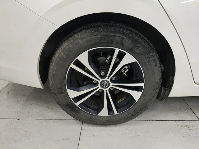 Nissan Sylphy — Фото автомобиля 17