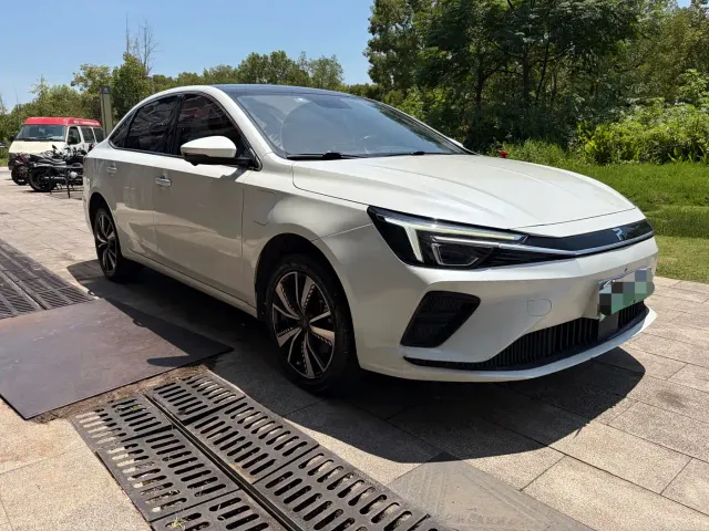 Roewe Feifan ER6 — Фото автомобиля 3