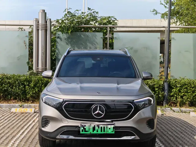 Mercedes-Benz EQB — Фото автомобиля 2