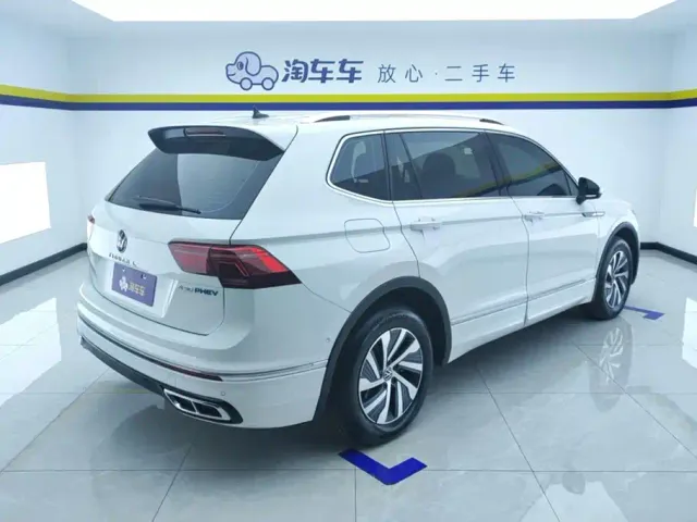 Volkswagen Tiguan L PHEV — Фото автомобиля 3