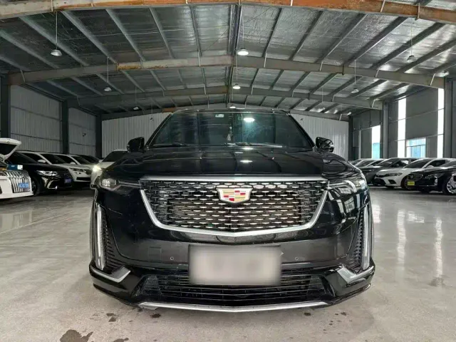 Cadillac XT6 — Фото автомобиля 2