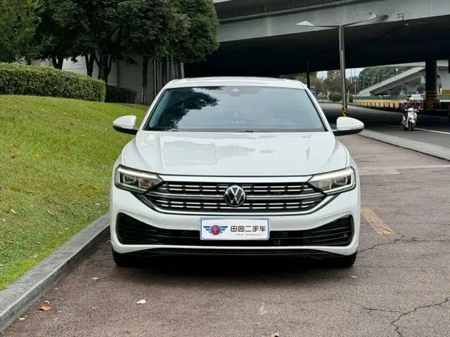 Volkswagen Sagitar — Фото автомобиля 2