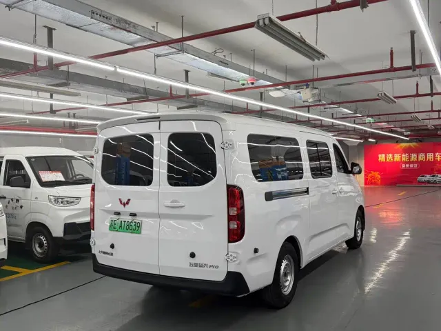 Wuling Yangguang Pro — Фото автомобиля 8