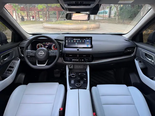 Nissan X-Trail — Фото автомобиля 12