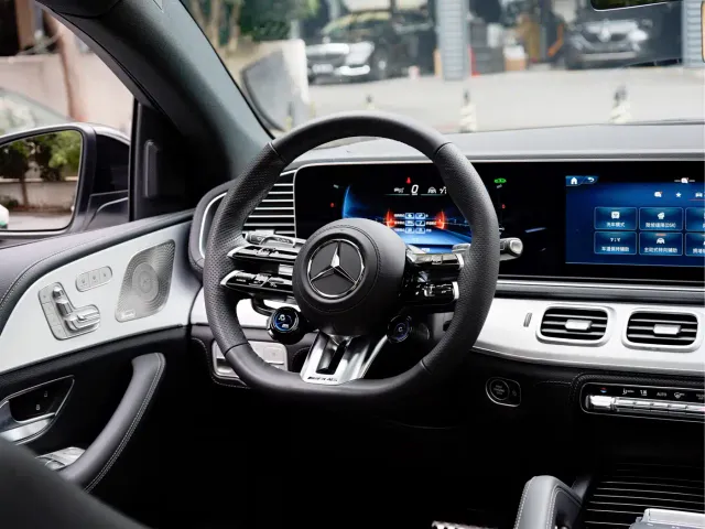Mercedes-Benz GLE Coupe AMG — Фото автомобиля 11