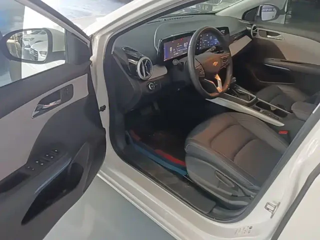 Chevrolet Monza — Фото автомобиля 15