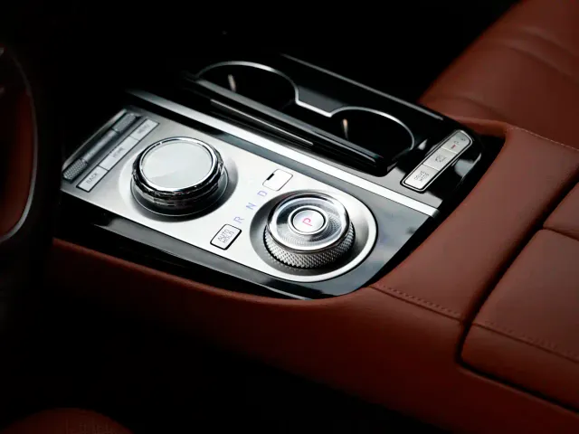 Genesis G80 — Фото автомобиля 9
