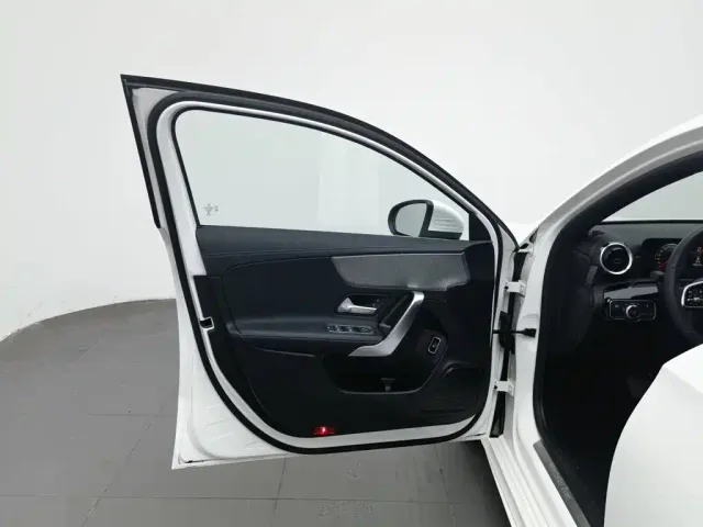 Mercedes-Benz A-Class — Фото автомобиля 8