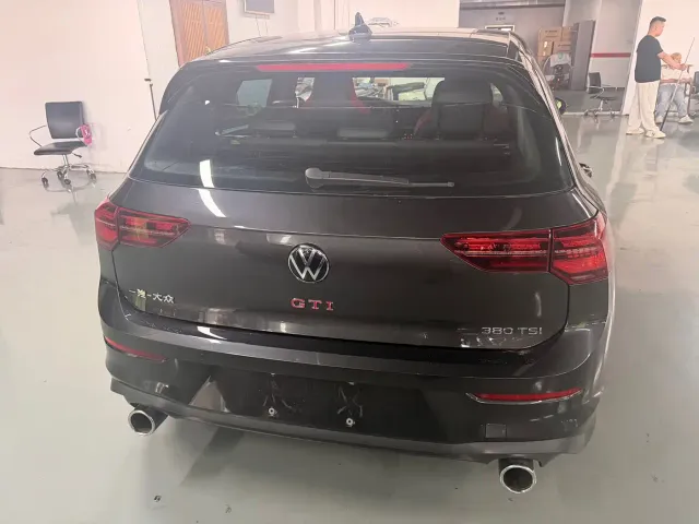 Volkswagen Golf GTI — Фото автомобиля 7