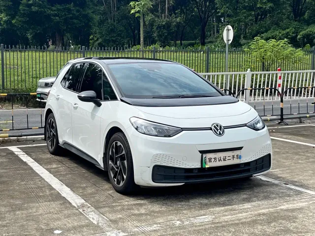 Volkswagen ID.3 — Фото автомобиля 3