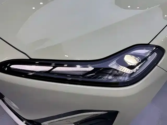 Hongqi Tiangong 06 — Фото автомобиля 13