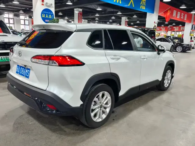 Toyota Frontlander — Фото автомобиля 8
