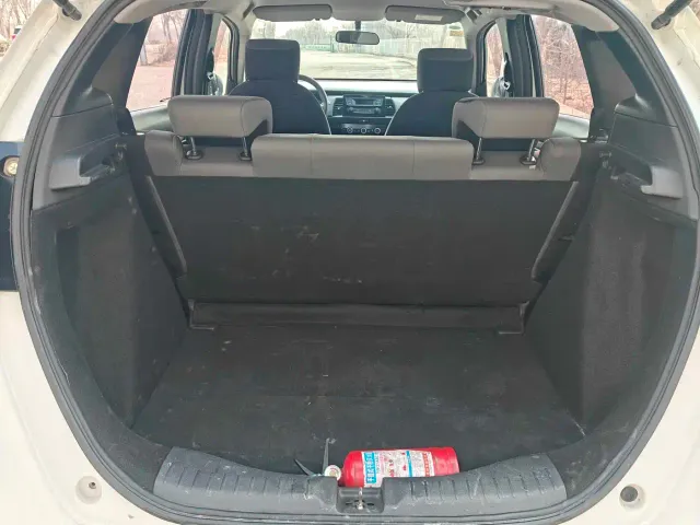 Honda Fit — Фото автомобиля 7