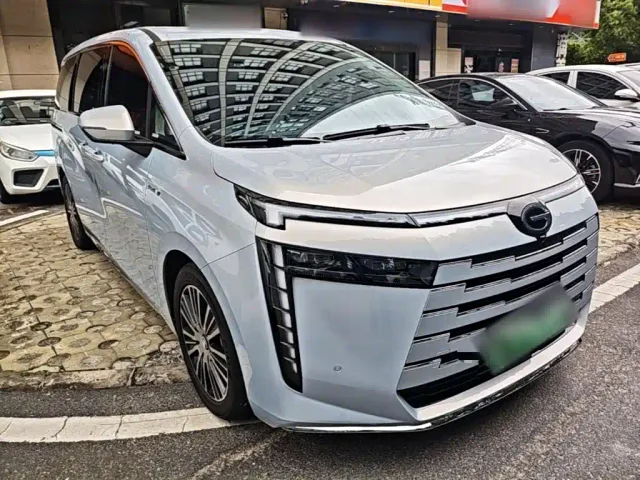 GAC Trumpchi E8 — Фото автомобиля 3
