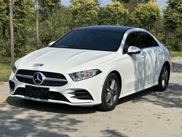 Фотография автомобиля — Mercedes-Benz A-Class