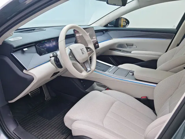 BYD Han L — Фото автомобиля 7