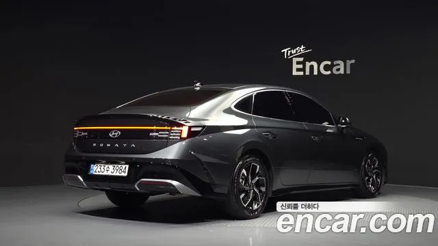 Фотография автомобиля — Hyundai Sonata DN8