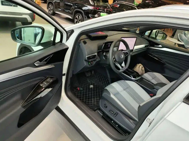 Volkswagen ID.4 CROZZ 2025 Pure Enjoyment Edition — Фото автомобиля 15