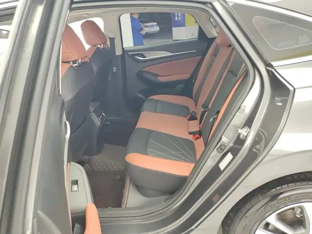 Changan Eado — Фото автомобиля 11