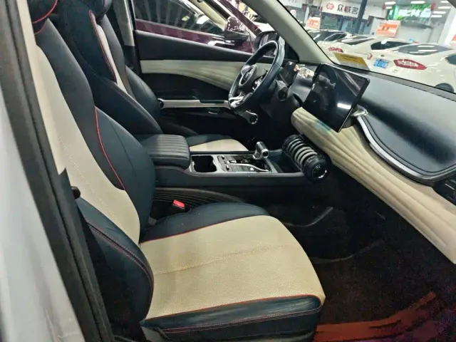 BYD Yuan PLUS — Фото автомобиля 2