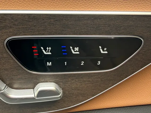 Mercedes-Benz E-Class — Фото автомобиля 5