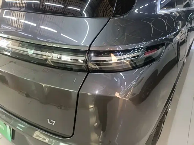 Li Auto L7 — Фото автомобиля 7