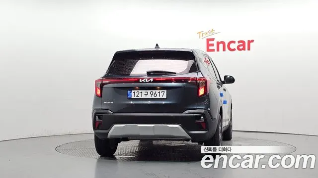 Kia Seltos — Фото автомобиля 4