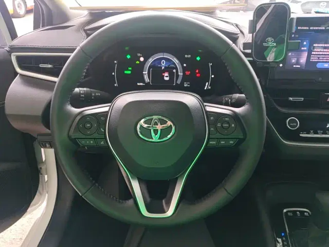 Toyota Corolla — Фото автомобиля 10