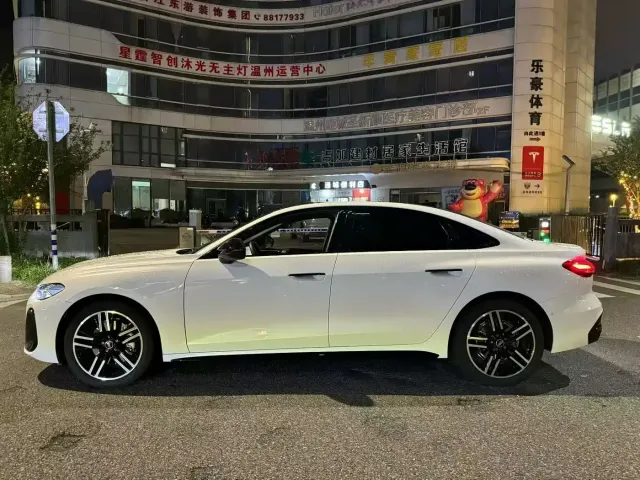 Audi A5L — Фото автомобиля 3
