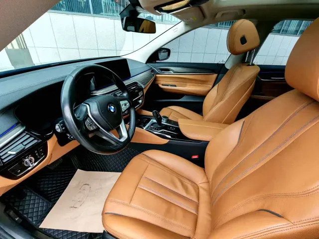 BMW 6 Series Gran Turismo — Фото автомобиля 5