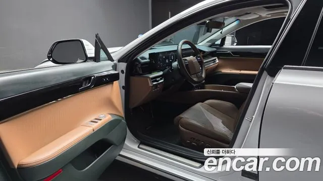 Hyundai Grandeur GN7 — Фото автомобиля 10
