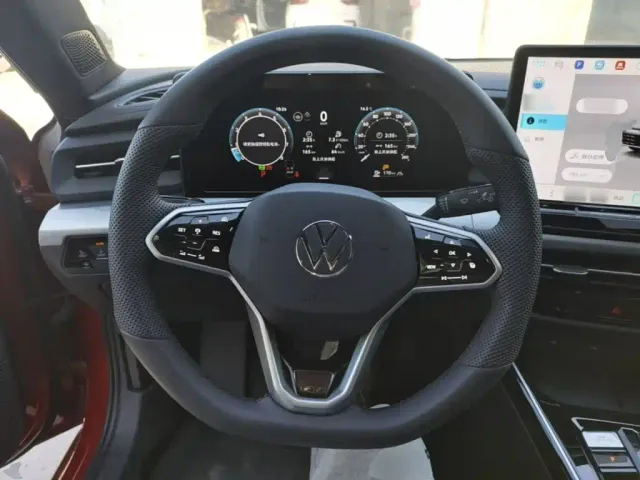 Volkswagen Lamando — Фото автомобиля 10