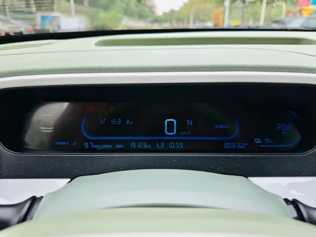 Geely Panda — Фото автомобиля 9