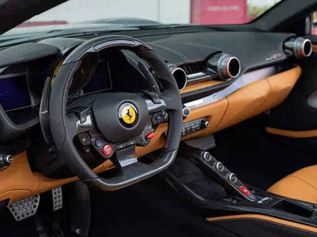 Ferrari 812 — Фото автомобиля 13