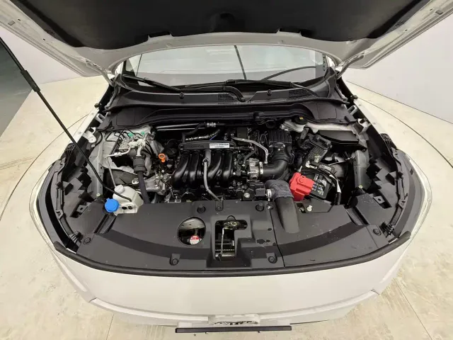 Honda Vezel 2023 1.5L CVT Technology Edition — Фото автомобиля 16