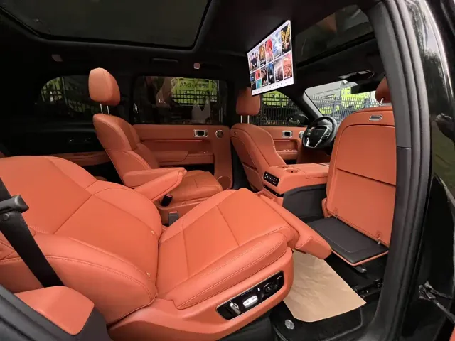 Li Auto L9 — Фото автомобиля 11