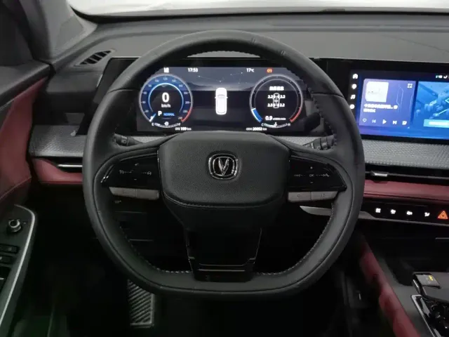 Changan CS75 Plus — Фото автомобиля 11