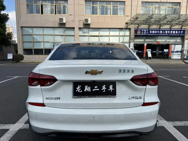 Chevrolet Monza — Фото автомобиля 8