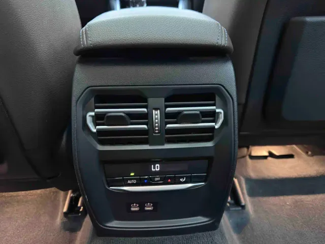 BMW 3 Series — Фото автомобиля 22
